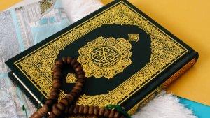Al-Quran-Surah-Al-Baqarah-ayat-183-menyebutkan-puasa-Ramadhan-wajib-bagi-setiap-muslim.jpg