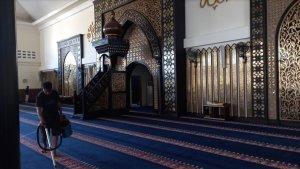Beberes-Masjid-Baiturrahman-Limboto.jpg