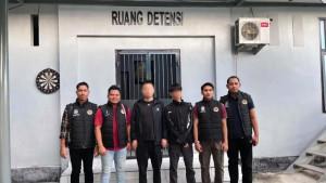 DEPORTASI-Dua-WNA-dideportasi-dari-Indonesia-gara-gara-dianggap-berbahaya.jpg