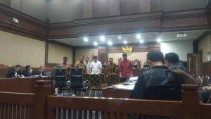 Eks-Mentan-SYL-kembali-duduk-di-kursi-terdakwa-PN-Tipikor-Jakarta-Senin.jpg