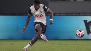Emerson-Royal-semakin-dekat-ke-AC-Milan.jpg