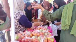 Gerakan-Pangan-Murah-di-Kota-Gorontalo-ramai-dikunjungi-warga-Senin-16102023.jpg