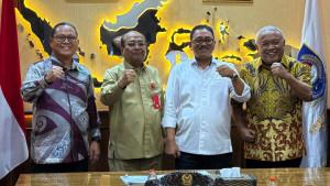 KUNJUNGAN-Momen-Bupati-Gorontalo-Utara-kiri-berkunjung-ke-Dirjen-Keuangan-Daerah.jpg