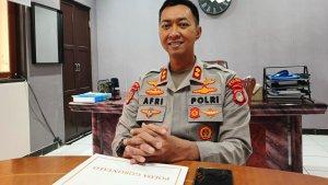 Kabid-Propam-Polda-Gorontalo-AKBP-Afri-Darmawan-saat-diwawancarai.jpg