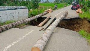 Kabupaten-Gorontalo_Jembatan-Alupohu-Bongomeme.jpg