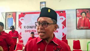 Ketua-DPD-PDIP-Provinsi-Gorontalo-La-Ode-Haimudin-saat-diwawancarai-wartawan.jpg