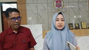 Komisi-1-DPRD-Bone-Bolango-saat-diwawancarai-TribunGorontalocom-Kamis-7112024-malam.jpg
