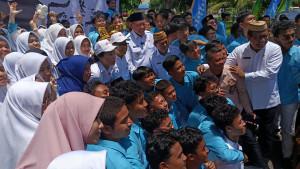 Menko-PM-Wamen-PPA-serta-Gubernur-Gorontalo-foto-bersama.jpg
