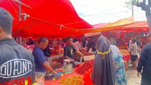 PASAR-Potret-suasana-di-Pasar-Sabtu-Kota-Gorontalo-Sabtu-11102025.jpg
