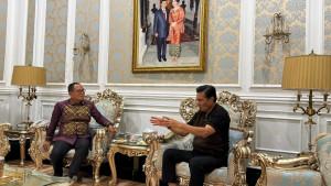 PERTEMUAN-Momen-saat-eks-Gubernur-Gorontalo-Fadel-Muhammad.jpg