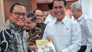 PROPOSAL-Bupati-Gorontalo-Utara-Thariq-Modanggu.jpg