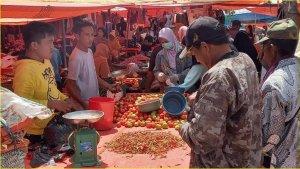 Pantauan-harga-pangan-di-Pasar-Rabu-Kota-Gorontalo.jpg