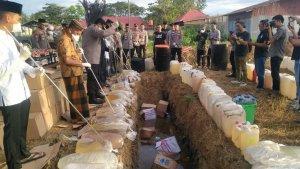 Pemusnahan-ratusan-liter-cap-tikus.jpg