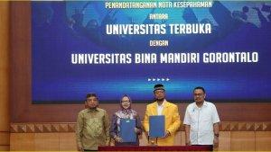 Penandatanganan-MoU-di-UT.jpg