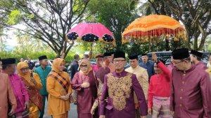 Potret-Bupati-Bone-Bolango-Ismet-Mile.jpg