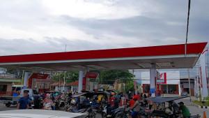 Potret-SPBU-di-Andalas-Kota-Gorontalo-sore.jpg