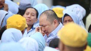 SRITEX-TUTUP-Tangis-haru-dan-kesedihan-karyawan-Sritex.jpg