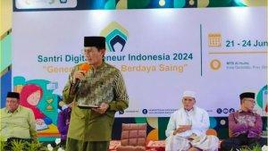 Sandiaga-Salahuddin-Uno-saat-menghadiri-Santri-Digitalpreuner.jpg