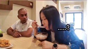 Sosok-YouTuber-diganggu-oleh-dua-orang-pria-saat-liburan.jpg