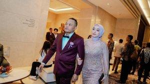 Sule-dan-kekasihnya-Santyka-Fauziah.jpg