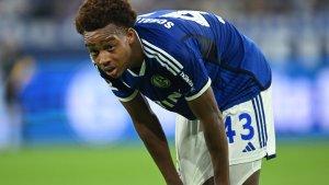 bintang-muda-Schalke-04-Assan-Ouédraogo.jpg
