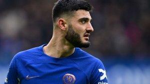 striker-muda-Chelsea-Armando-Broja.jpg