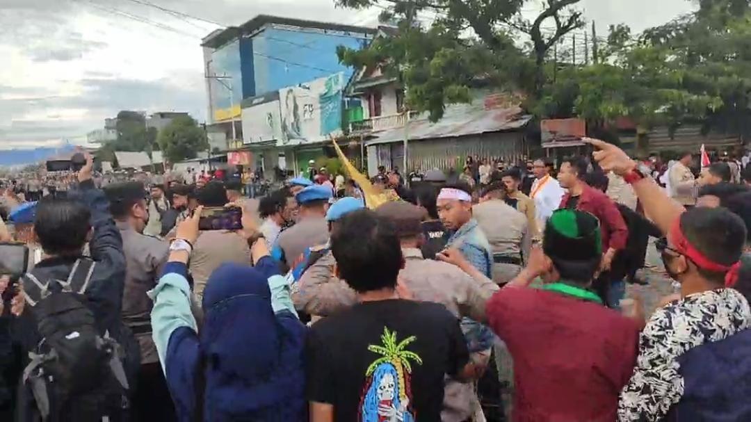 06092022_chaos-aksi-mahasiswa-gorontalo.jpg