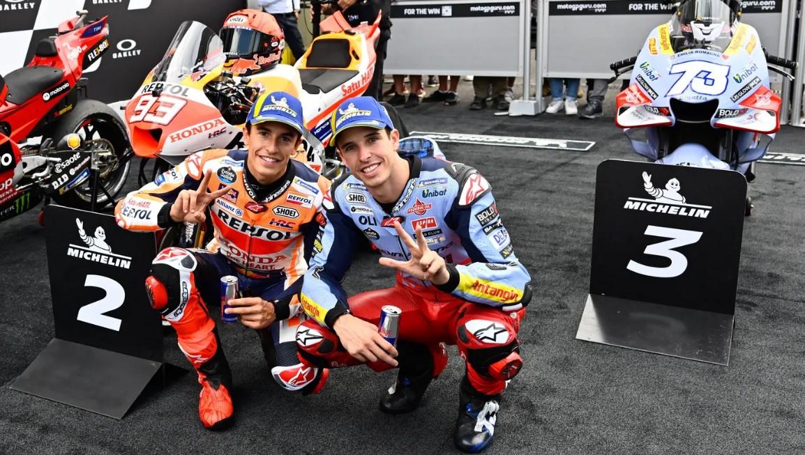 2023-10-12_Marc-Marquez-dan-saudaranya-Alex-Marquez.jpg