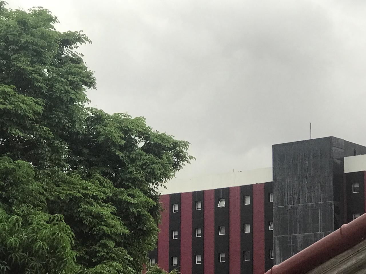 230322-awan-tebal.jpg