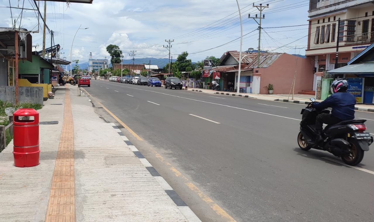 Erwinsyah Ismail Anggota DPRD Provinsi Gorontalo Kritik Penggunaan Lampu Listrik untuk Jl Andalas