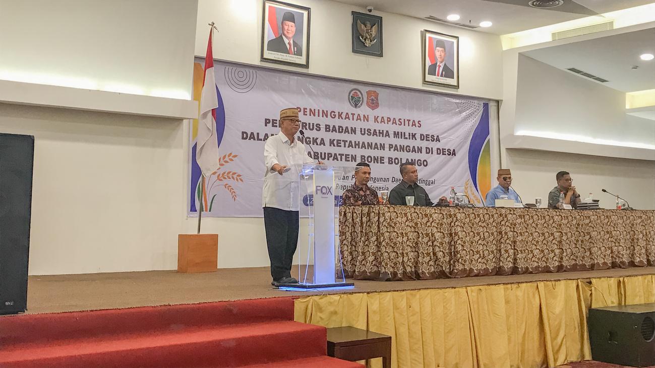 Bimtek Selesai, Bupati Bone Bolango Ismet Mile Ingin Tingkatkan Pendapatan Asli Desa Melalui Bumdes