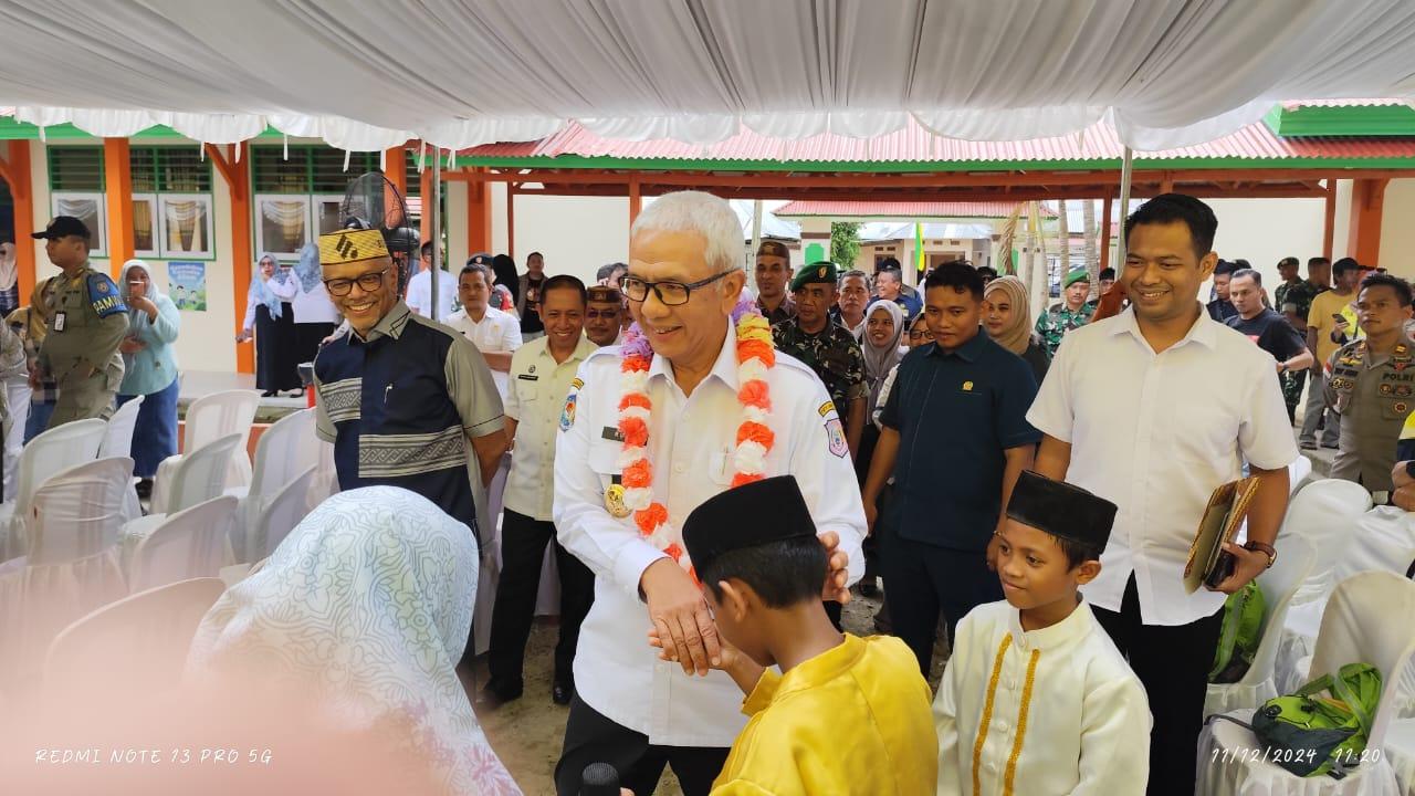 Dukung Asta Cita Pemerintah, MDKA Luncurkan Program Makan Siang Bergizi Bagi Siswa dan Guru