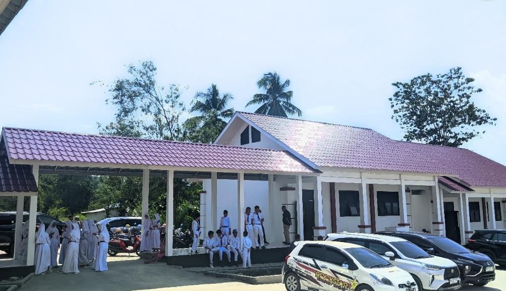 Foto-SMA-Negeri-1-Tilongkabila.jpg