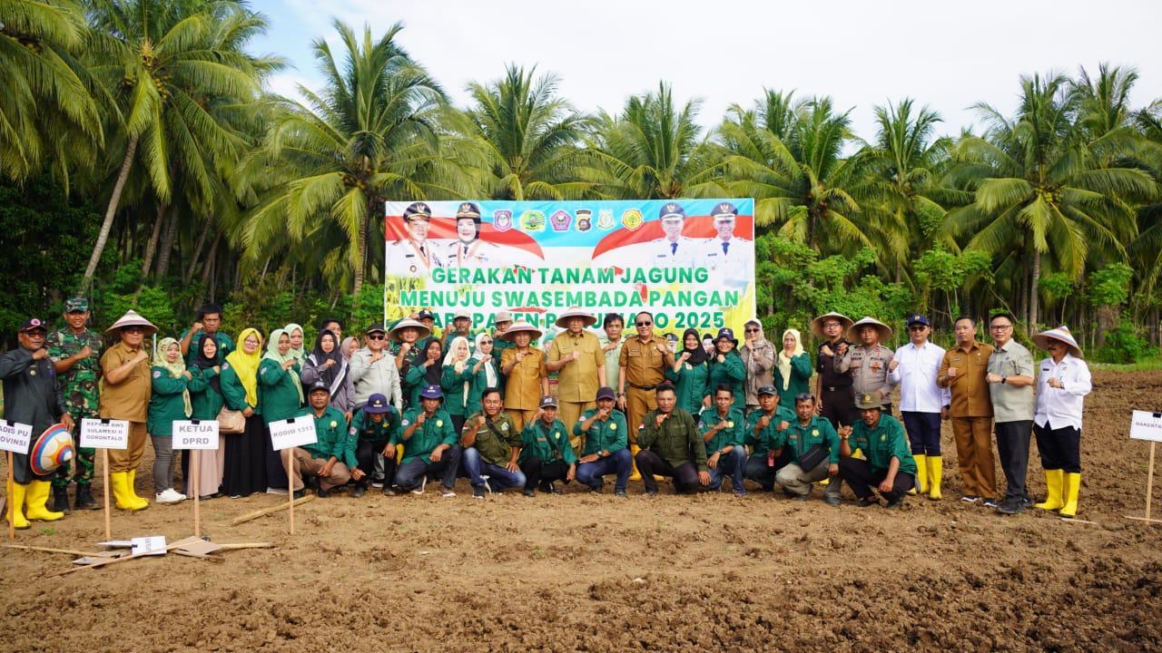 Gubernur Gorontalo Gusnar Ismail Diserbu ASN saat Hadiri Rapat Koordinasi Cetak Sawah di Pohuwato