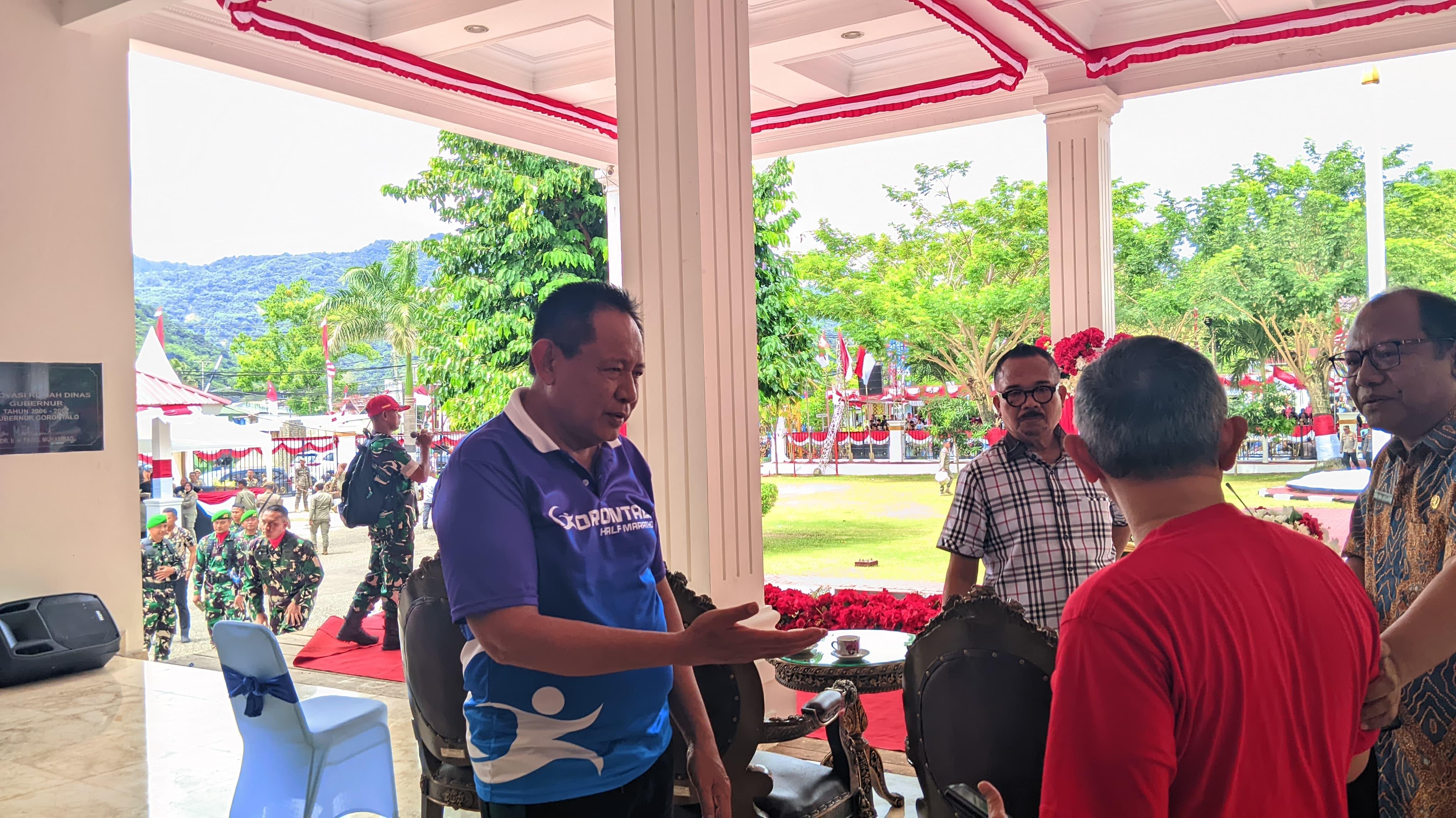 Gubernur-Gorontalo-Gusnar-Ismail-saat-meninjau-gladi-bersih.jpg