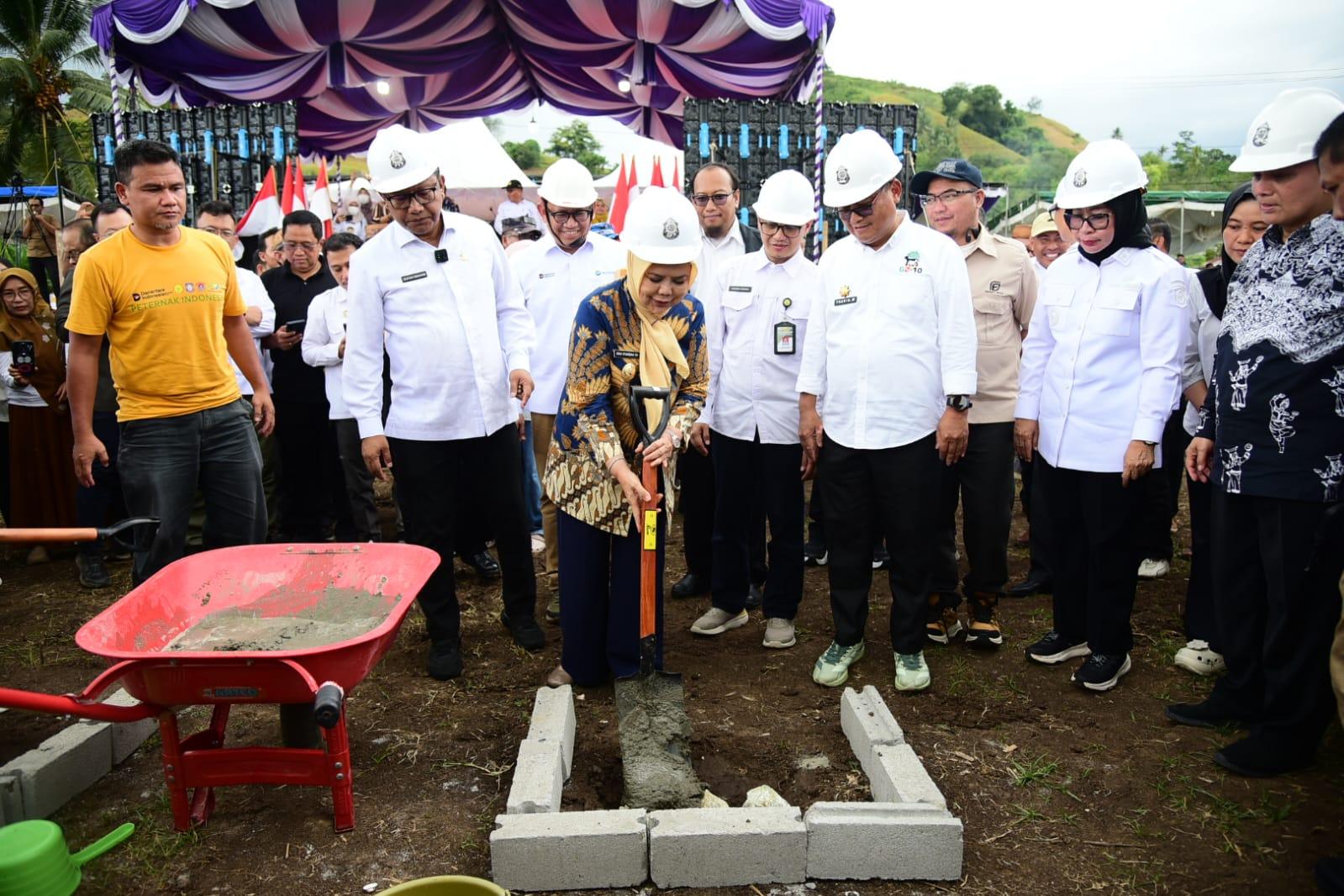 HILIRISASI-Ground-breaking-Program-Nasional-Hilirisasi-Ayam-Terintegrasi.jpg