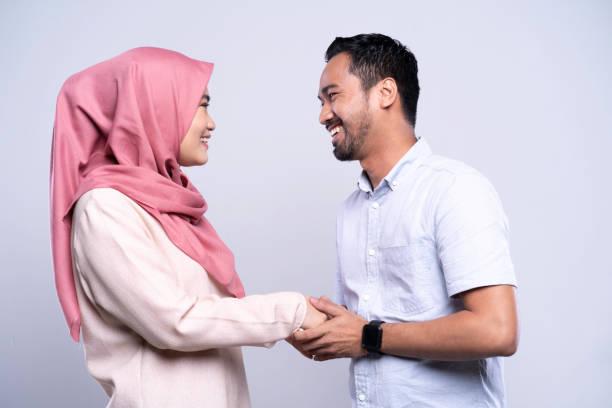 Ilustrasi-Mengenal-zodiak-paling-mudah-jatuh-hati-kepada-orang-lain.jpg