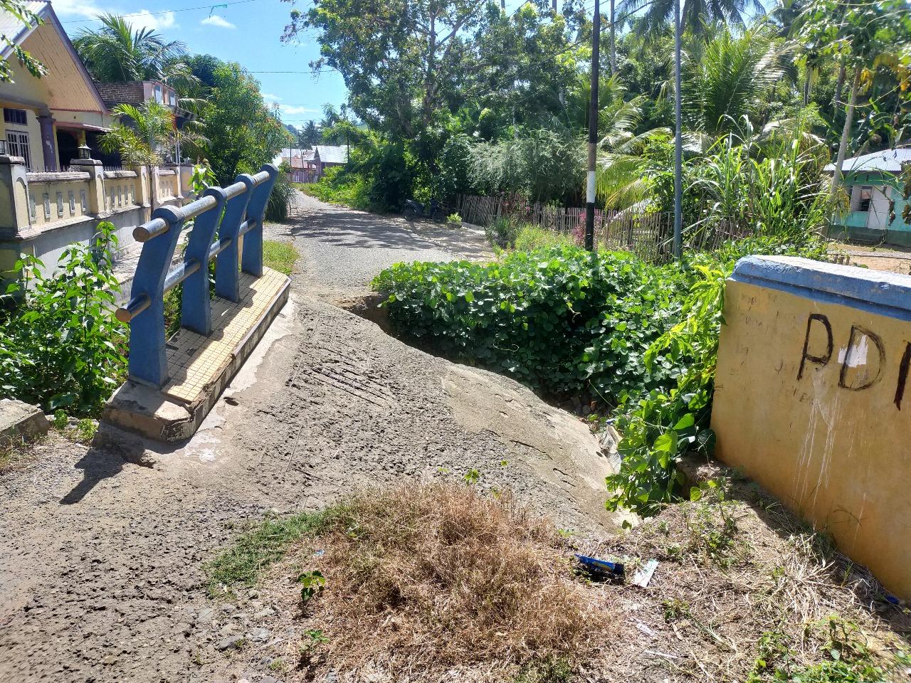 Jembatan Modelomo Boalemo Ambruk Tak Kunjung Diperbaiki