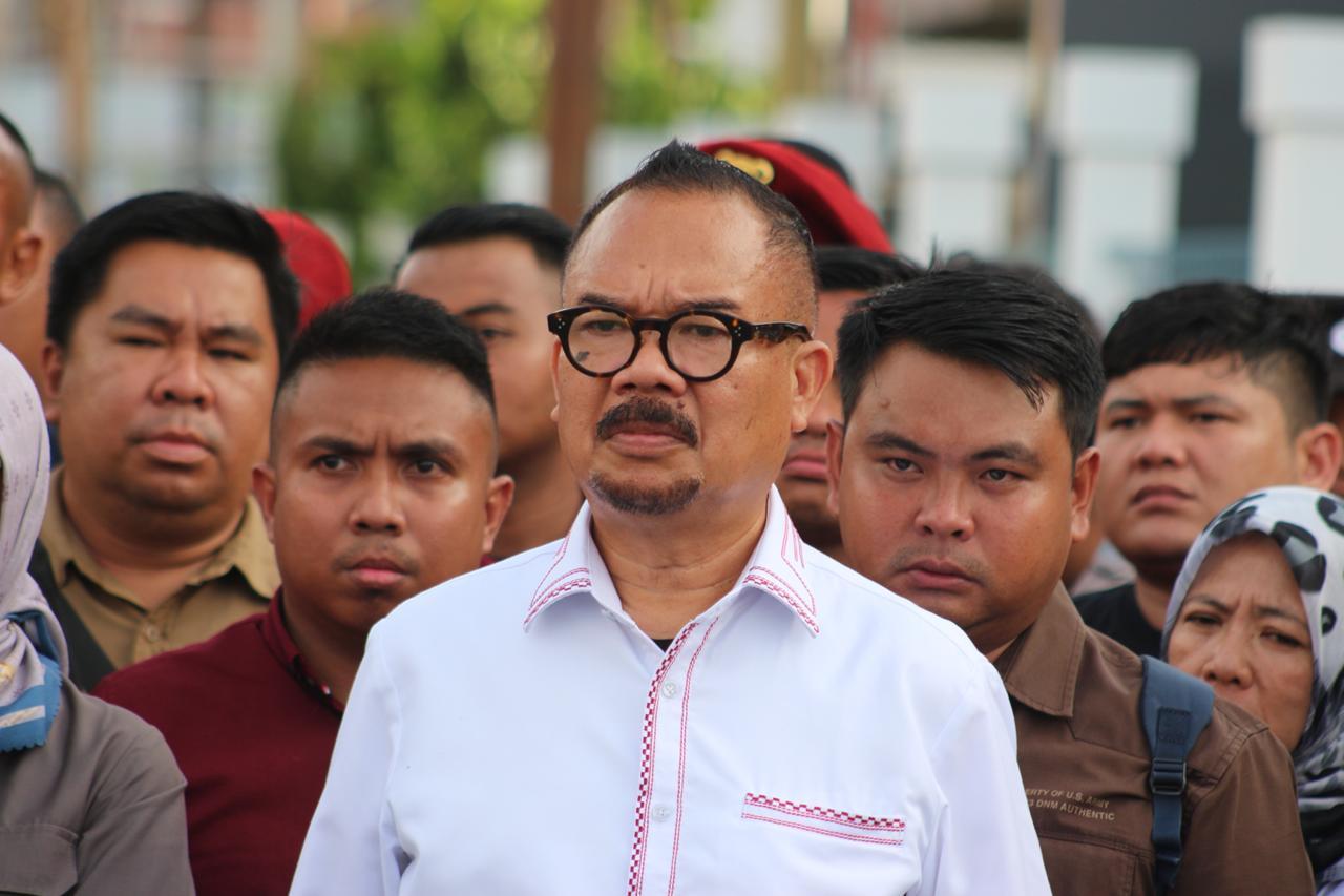 KETUA-DEPROV-Ketua-DPRD-Provinsi-Gorontalo-Thomas-Mopili.jpg