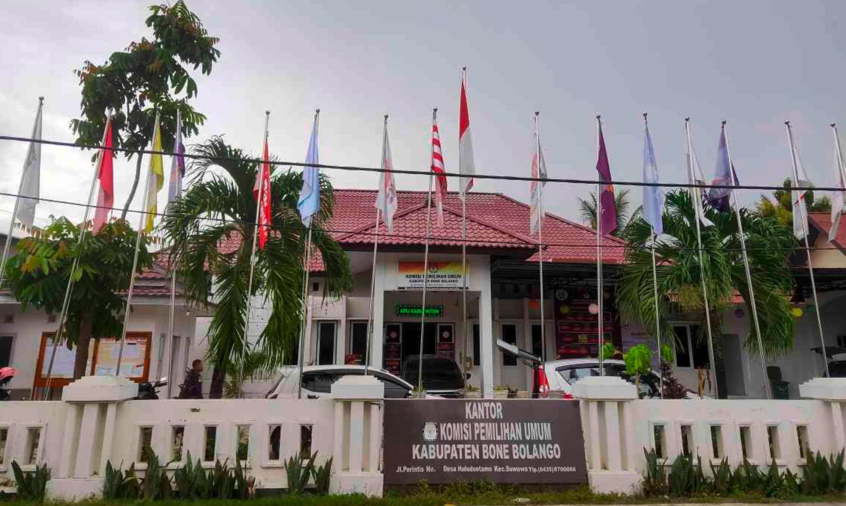 Kantor-KPU-Bone-Bolango-Provinsi-Gorontalo-Jumat-2382024.jpg