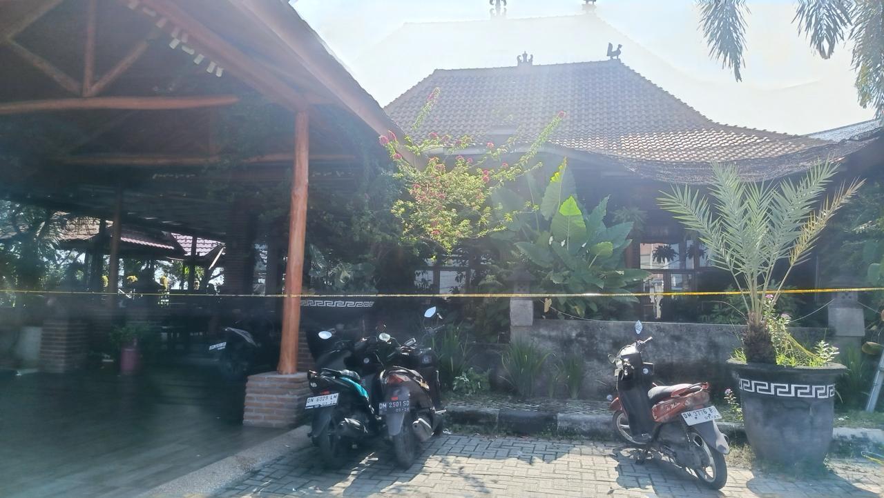 Kebakaran-rumah-makan-mawar-sharon-dddd.jpg