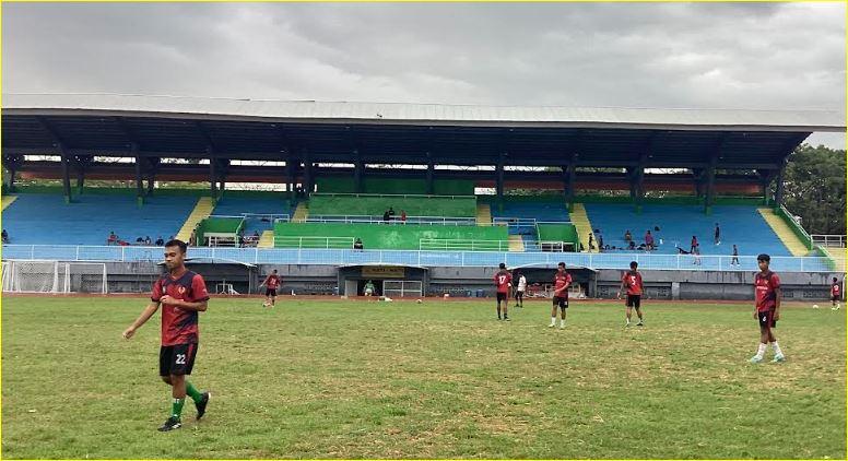 Para-atlet-sepakbola-perwakilan-Provinsi-Gorontalo-tengah-berlatih.jpg
