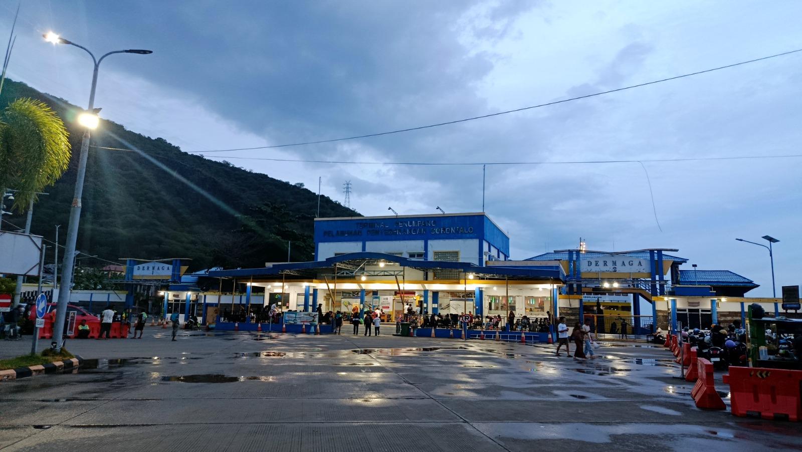 Pelabuhan-Ferry-Gorontalo-dddd666.jpg