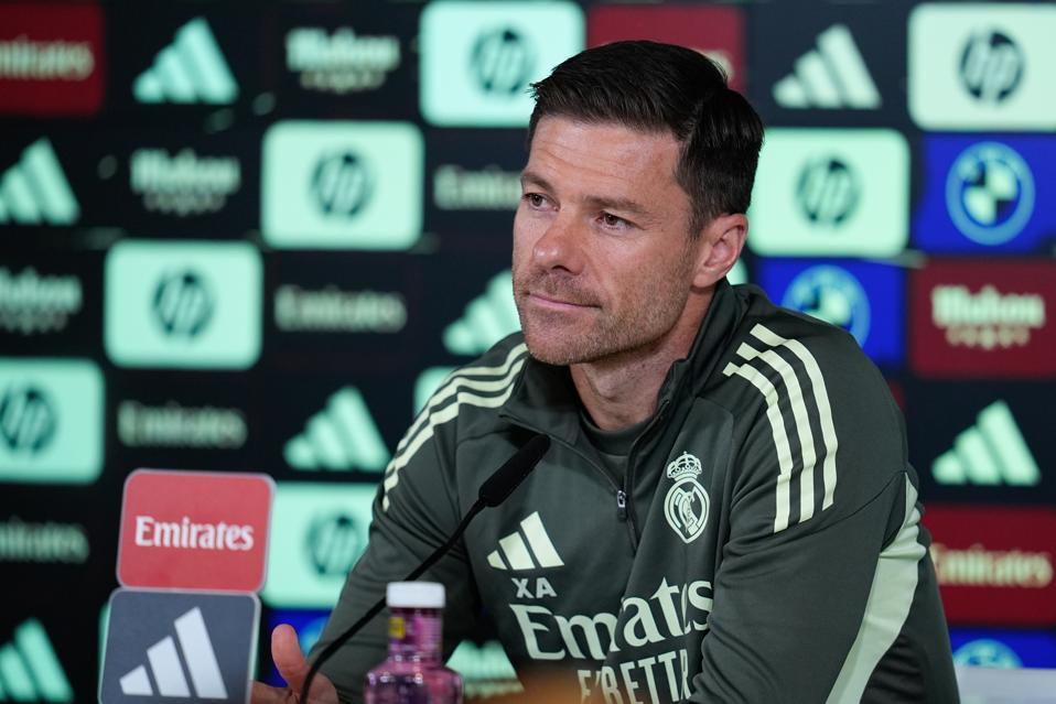 Pelatih-Real-Madrid-Xabi-Alonso-mengakui-bahwa-timnya-membutuhkan-kemenangannya.jpg