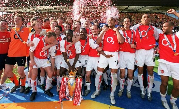 Pemain-Arsenal-merayakan-kemenangan-atas-Leicester-City.jpg