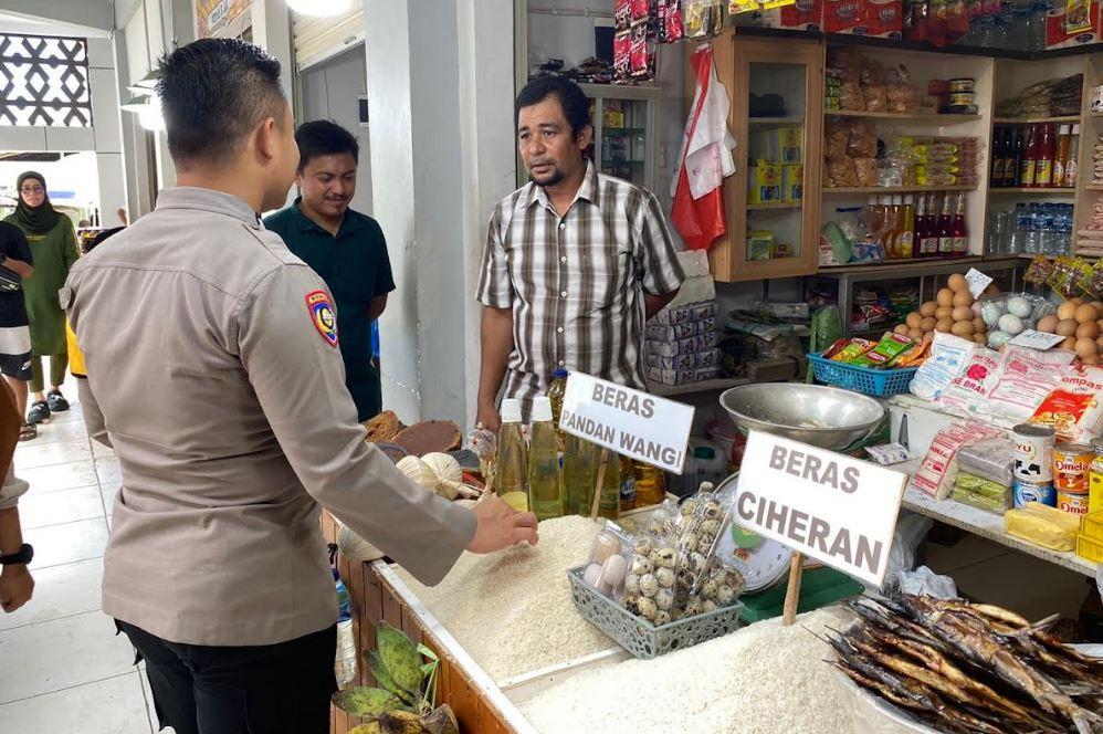 Harga Beras Melonjak Jelang Ramadan, Polsek Kota Selatan Turun Tangan