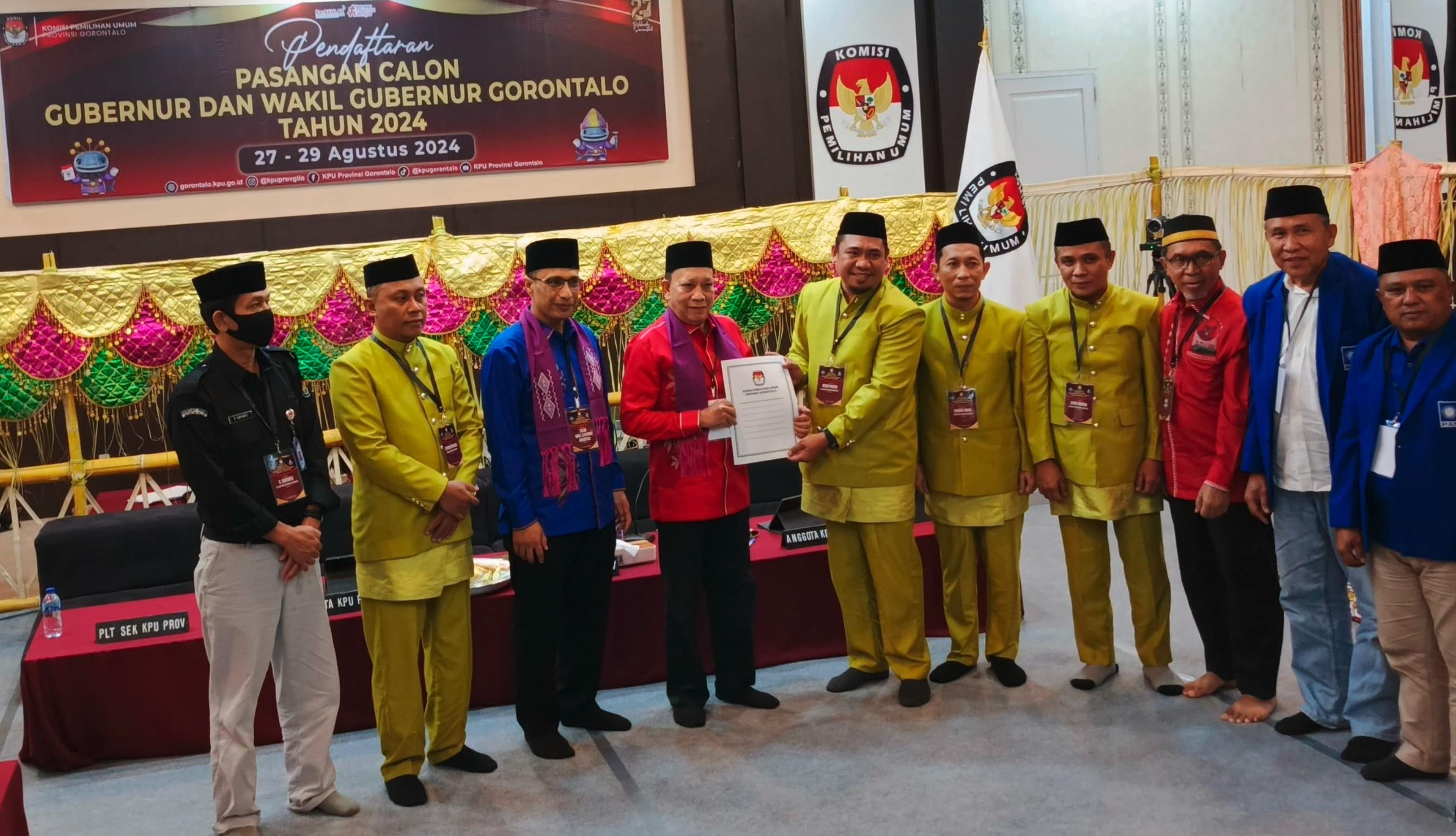 Penyerahan-berkas-pendaftaran-Pilgub-Gorontalo-oleh-Hamzah-Bahmid.jpg