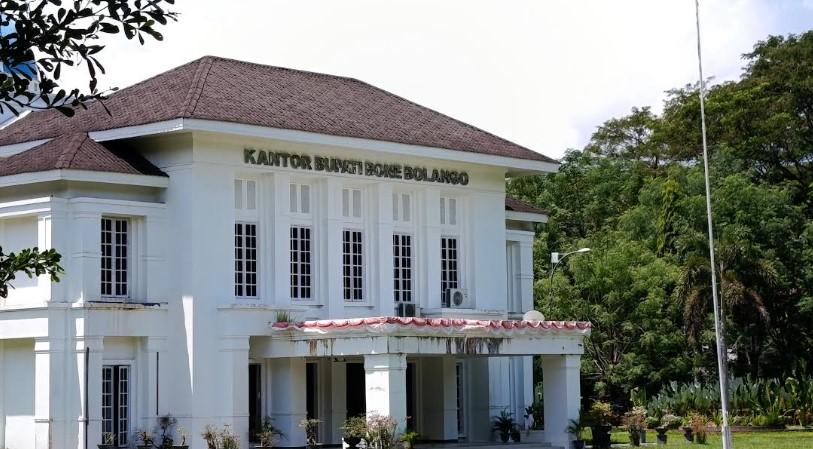 Potret-Kantor-Bupati-Bone-Bolango.jpg