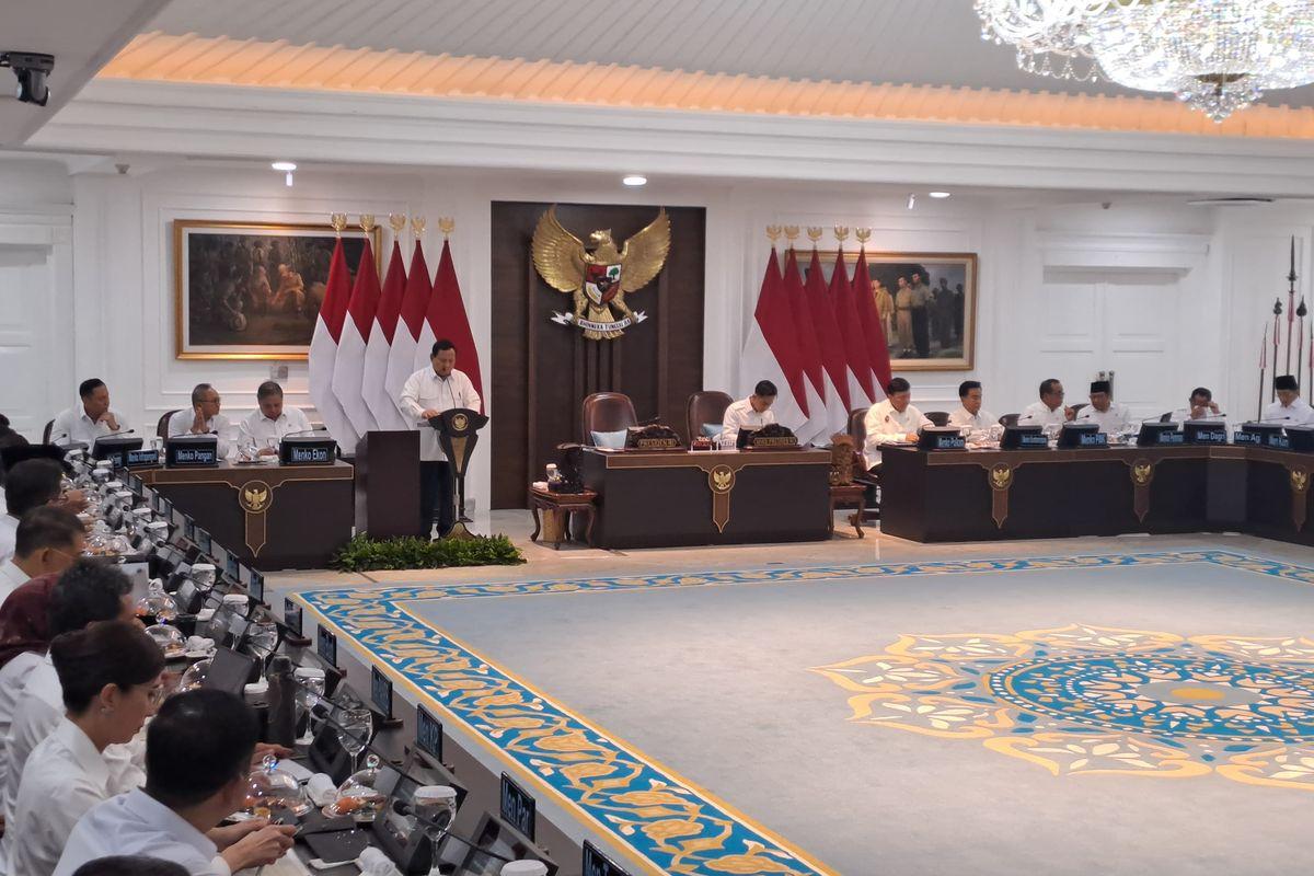 Presiden-RI-Prabowo-Subianto-menyampaikan-arahannya-di-sidang.jpg