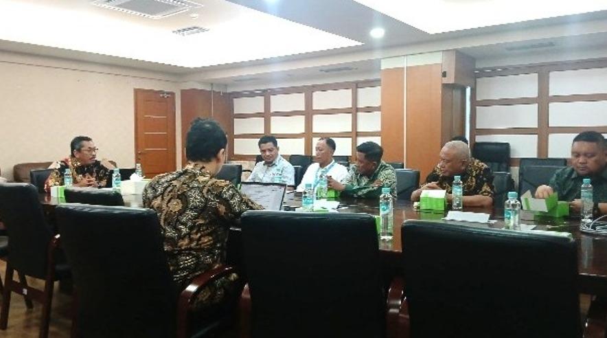 Rombongan-Wakil-Bupati-Gorontalo-Tonny-Junus-saat-bertemu-Komisi-II.jpg